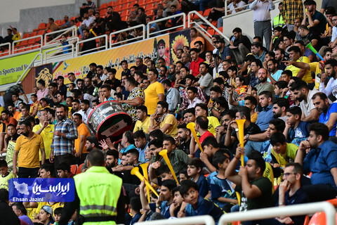 مسابقه هندبال سپاهان - الکاظمه کویت