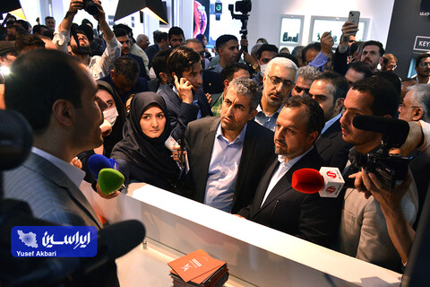 اولین روز از نمایشگاه بین المللی صنعت مالی (بورس، بانک و بیمه)