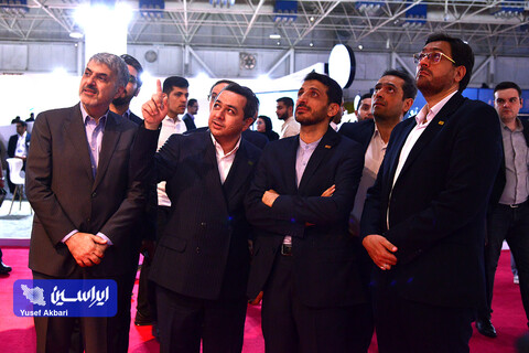 اولین روز از نمایشگاه بین المللی صنعت مالی (بورس، بانک و بیمه)