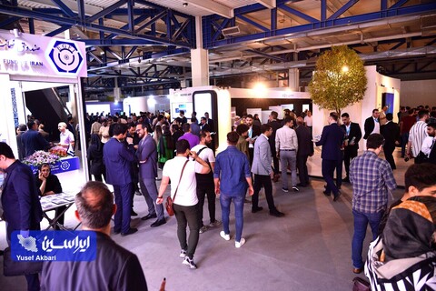 سومین روز از پانزدهمین نمایشگاه بین المللی صنعت مالی (بورس، بانک و بیمه)