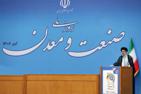 تولید امروز نقطه قوت ماست و برای کشور ایجاد قدرت می‌کند/ رکوردشکنی تجارت در ۴۰ سال گذشته