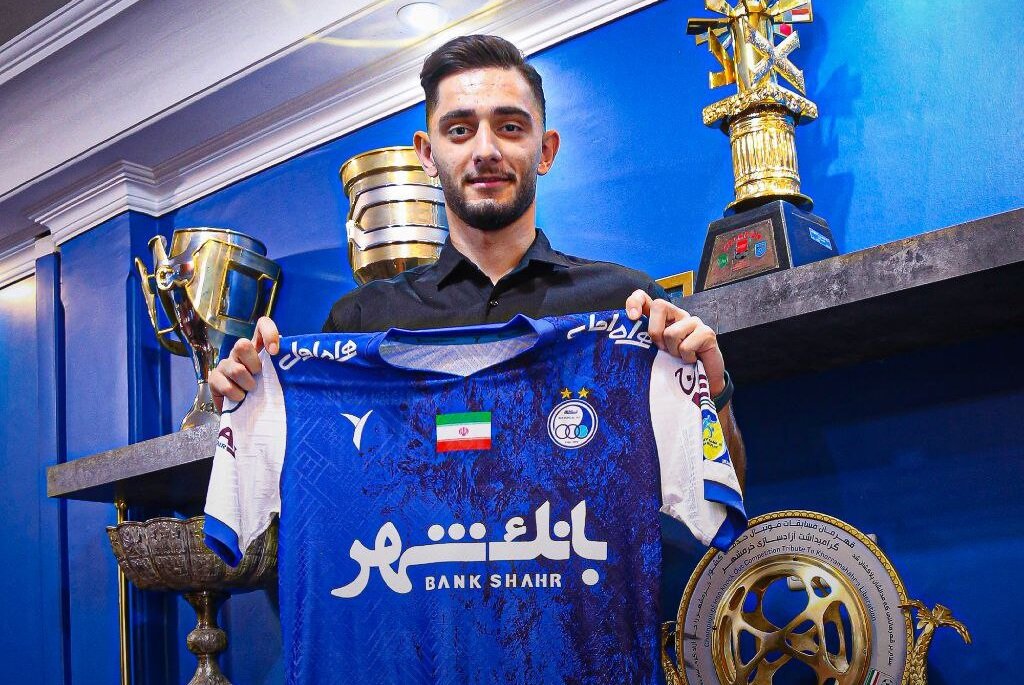 آریا برزگر به استقلال پیوست