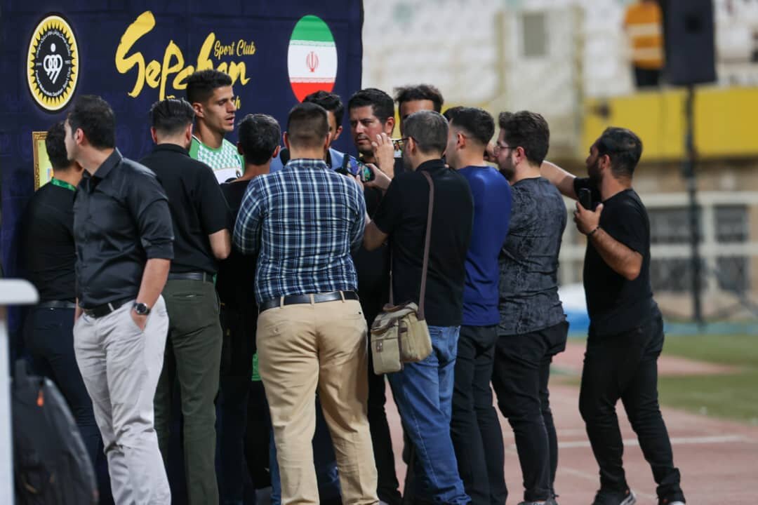 نیازمند: حمایت هواداران سپاهان برای ما ارزشمند است