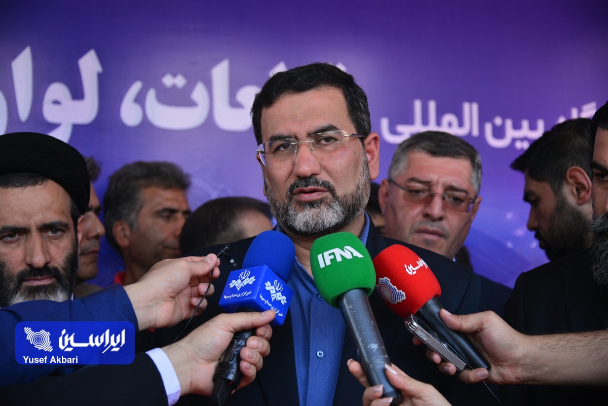 نمایشگاه خودرو ثمره طرح شفافیت کالا و شناسه گذاری است/کالای بدون شناسه مشمول اخذ خسارت بیمه نمی‌شود