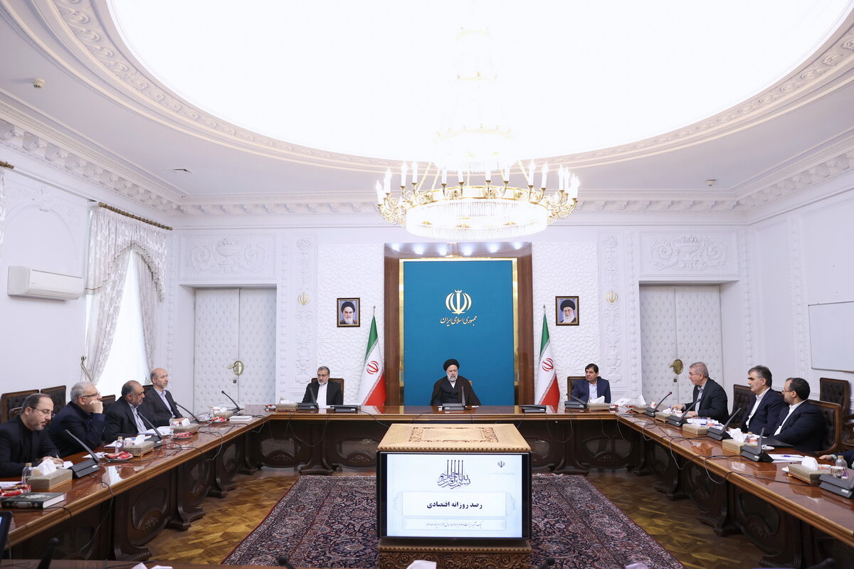 تأکید رئیس جمهور بر نظارت و کنترل بازار برای استیفای حقوق ملت در عرصه معیشت