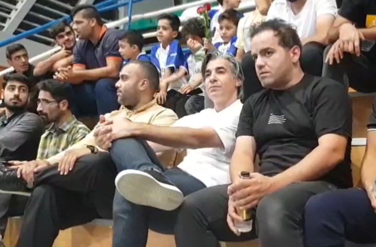 وحید شمسایی سرمربی تیم ملی تماشاگر ویژه دیدار گیتی‌پسند - پالایش نفت