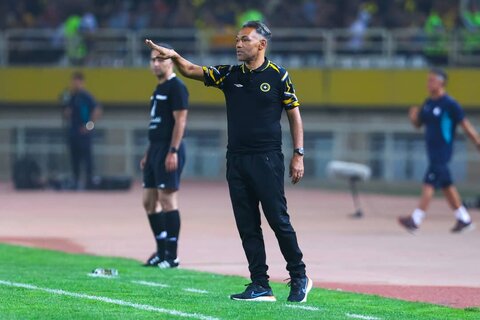 مورایس: برد مقابل استقلال ساده به‌دست نیامد/ همه تیم‌های لیگ شانس قهرمانی دارند