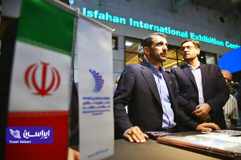 بازدید مدیرعامل فولادمبارکه از پانزدهمین نمایشگاه متالکس