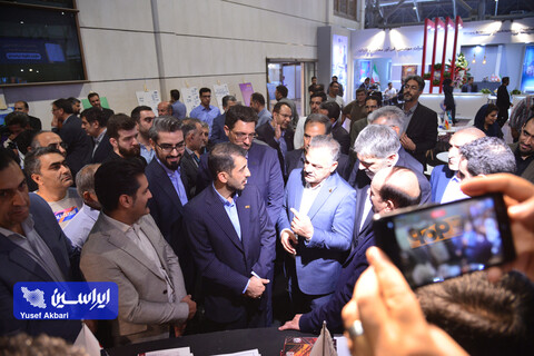 بازدید مدیرعامل فولادمبارکه از پانزدهمین نمایشگاه متالکس