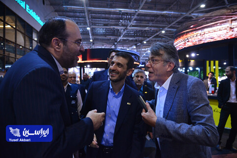 بازدید مدیرعامل فولادمبارکه از پانزدهمین نمایشگاه متالکس