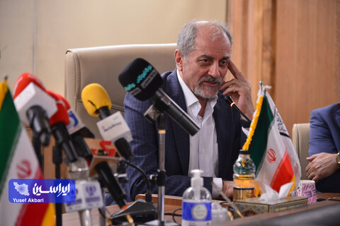 جلسه پرسش و پاسخ مدیرعامل فولاد مبارکه در جمع خبرنگاران حاضر در نمایشگاه متالکس