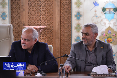 جلسه پرسش و پاسخ مدیرعامل فولاد مبارکه در جمع خبرنگاران حاضر در نمایشگاه متالکس