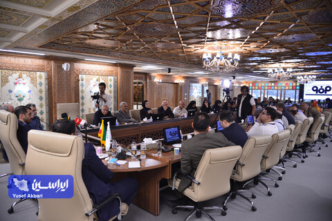 جلسه پرسش و پاسخ مدیرعامل فولاد مبارکه در جمع خبرنگاران حاضر در نمایشگاه متالکس