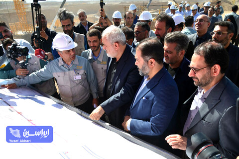 بازدید وزیر صمت از خطوط تولید و پروژه‌های توسعه‌ فولاد مبارکه