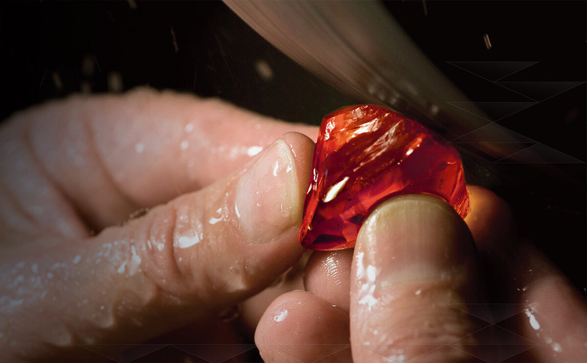 نخستین دوره مسابقات ملی آزاد مهارت گوهرتراشی برگزار می شود