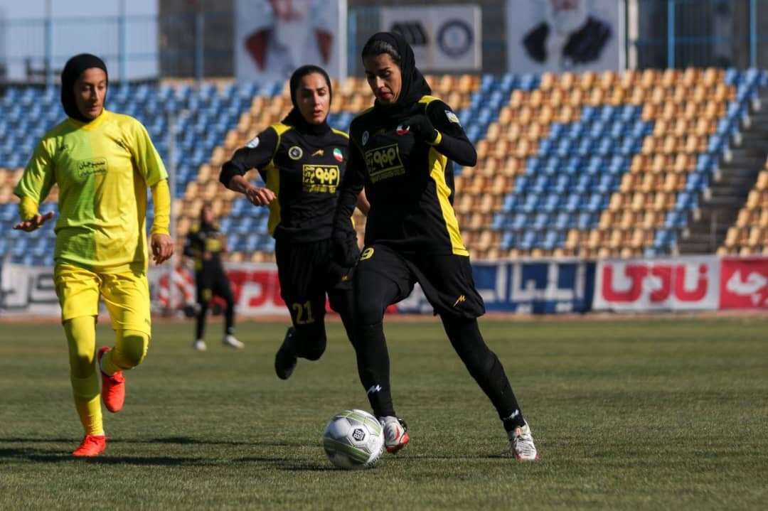 تمجید کاپیتان سپاهان از نیلوفر اردلان