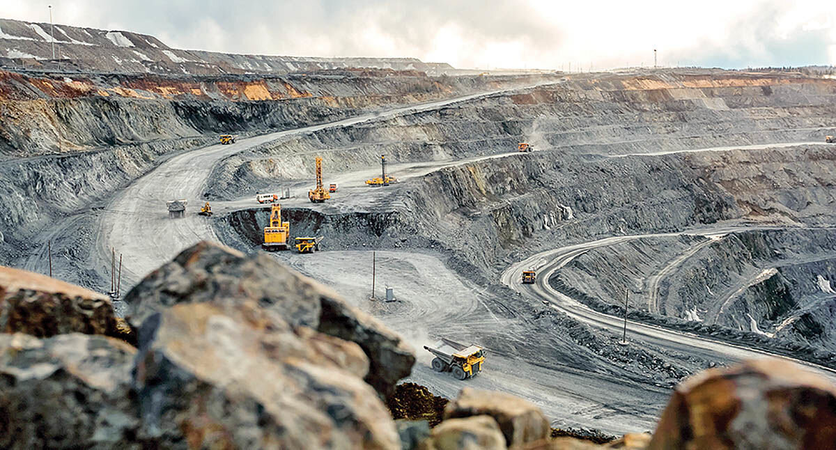 نخستین عملیات اکتشاف عمیق در معدن انگوران زنجان انجام شد