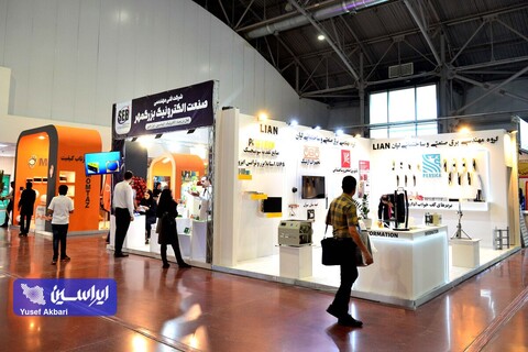 دومین روز نمایشگاه تخصصی انرژی‌های نو و تجدیدپذیر اصفهان