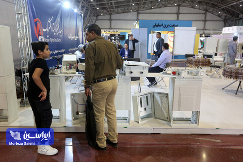 سومین روز نمایشگاه تخصصی انرژی‌های نو و تجدیدپذیر اصفهان