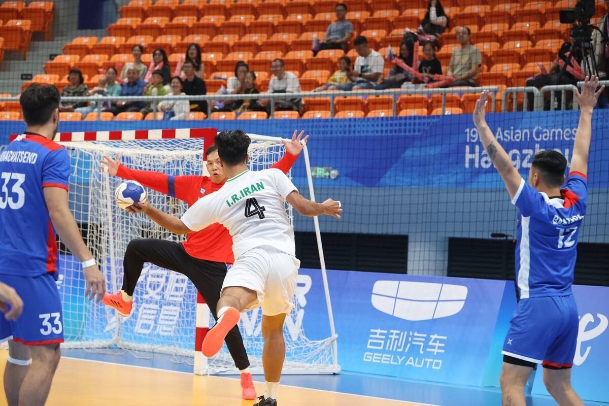 اولین برد هندبال ایران با طلایی‌های سپاهان