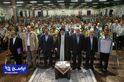 آیین راه‌اندازی نیروگاه شهید حاج احمد کاظمی فولاد مبارکه با حضور رئیس جمهور