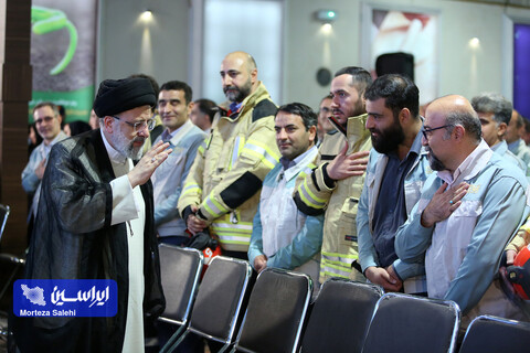 بازدید رئیس‌جمهور از شرکت فولاد مبارکه و آئین راه‌اندازی فاز اول نیروگاه شهید حاج احمد کاظمی