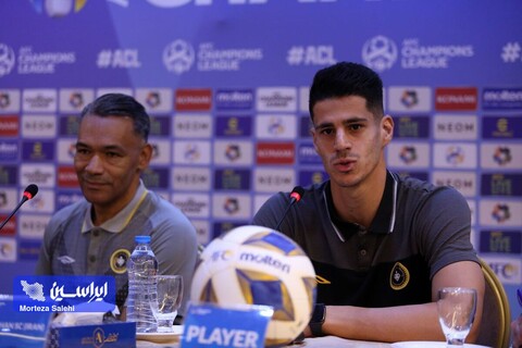 نیازمند: پیروزی سپاهان غیرممکن نیست/ تیم‌های عربی با تیم‌های اروپایی رقابت می‌کنند