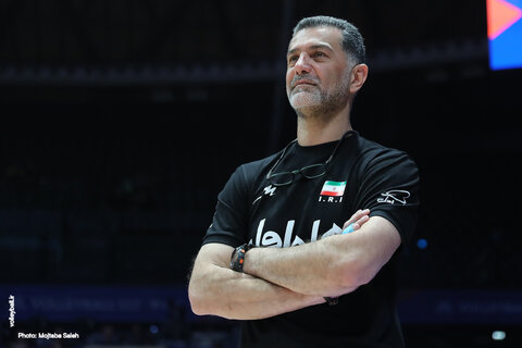 بهروز عطایی از سرمربیگری تیم ملی والیبال استعفا داد