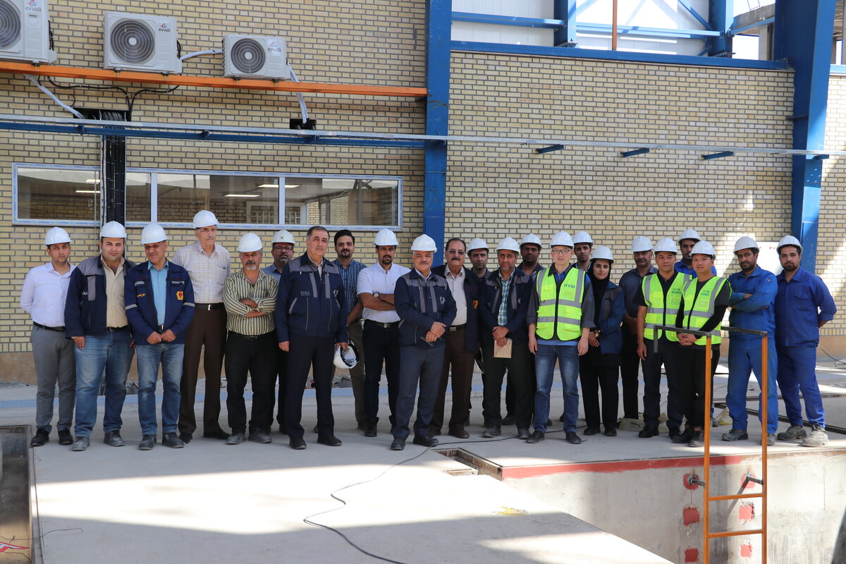 طرح راه‌اندازی خط تولید آجرهای کربن منیزیت شرکت «صنایع نسوز توکا» در مراحل پایانی