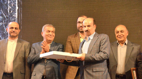 شرکت ایران‌ذوب به عنوان «کارفرمای سرآمد» سال ۱۴۰۱ استان اصفهان انتخاب شد