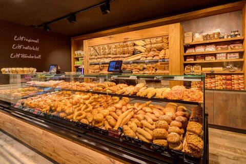 بیش از ۲۸ هزار فرآورده غذایی مجوز مصرف دریافت کرد/ پایش ۱۷ هزار نمونه سم کشاورزی