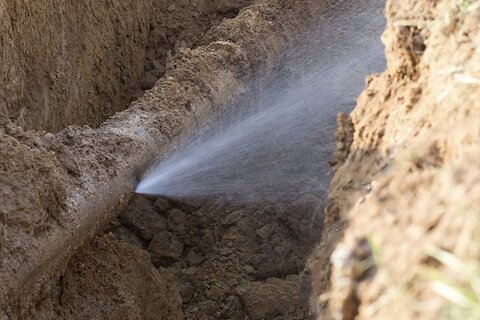 سالیانه ۳۲ میلیارد مترمکعب آب تصفیه شده از طریق نشت شبکه توزیع هدر می‌رود