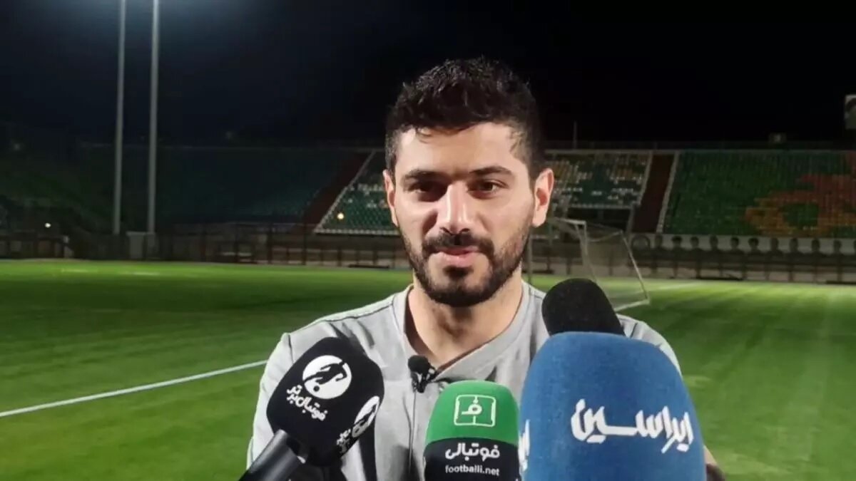 شایان مصلح: همین ابتدای لیگ، فرسایشی شده است/ از بازی کردن در دفاع وسط راضی‌ام