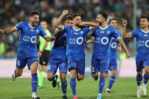 کامبک استقلال مقابل هوادار/ محمدی فرشته نجات شد