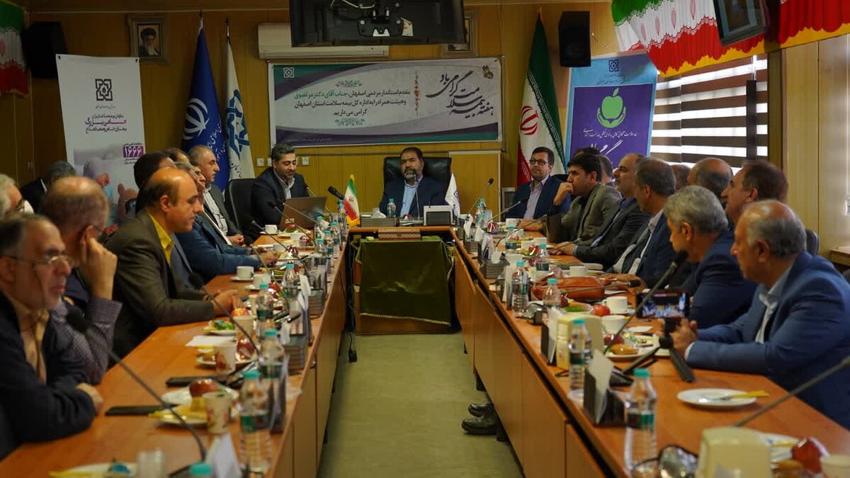 حمایت از بیماران خاص و صعب العلاج نقطه درخشان خدمات دولت در حوزه بیمه سلامت است