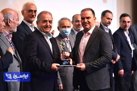 مراسم اختتامیه سمپوزیوم فولاد 402 و تجلیل از مرد سال فولاد