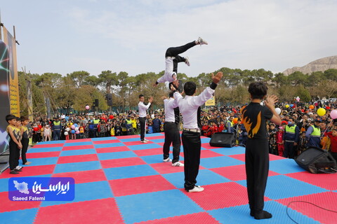 همایش ورزش صبحگاهی خانواده بزرگ فولاد مبارکه