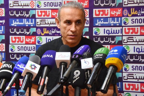 گل‌محمدی: بازیکن مصدوم و بیمار داریم اما مقابل سپاهان ۱۱ نفر می‌شویم!