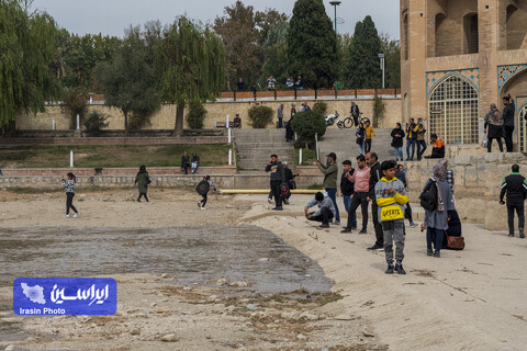 چشم اصفهان به زاینده‌رود روشن شد