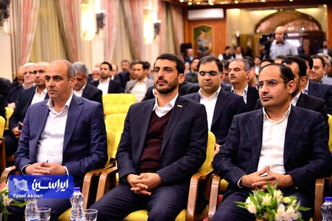 نشست صمیمانه بازار سرمایه، نهادهای مالی و صندوق‌های سرمایه‌گذاری و فعالان اقتصادی استان اصفهان