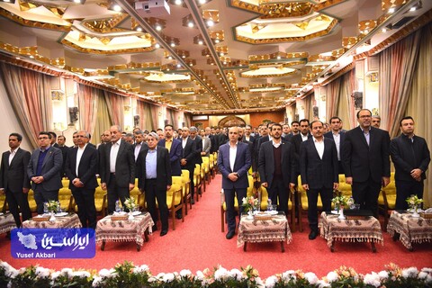 نشست صمیمانه بازار سرمایه، نهادهای مالی و صندوق‌های سرمایه‌گذاری و فعالان اقتصادی استان اصفهان