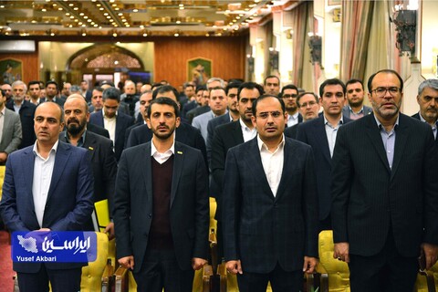 نشست صمیمانه بازار سرمایه، نهادهای مالی و صندوق‌های سرمایه‌گذاری و فعالان اقتصادی استان اصفهان