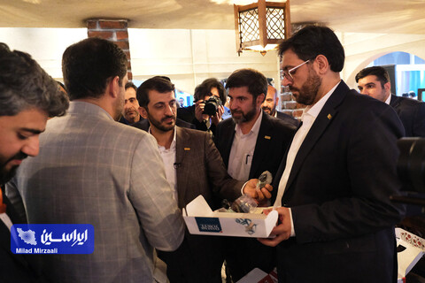 بازدید مدیرعامل شرکت فولادمبارکه از غرفه‌های این گروه در نمایشگاه ایران متافو ۲۰۲۳