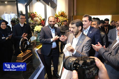 بازدید مدیرعامل شرکت فولادمبارکه از غرفه‌های این گروه در نمایشگاه ایران متافو ۲۰۲۳