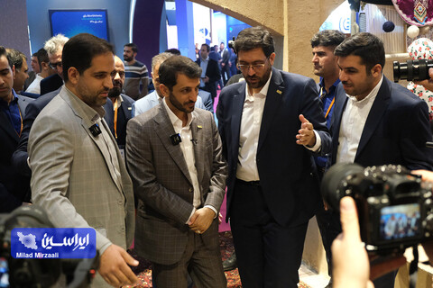 بازدید مدیرعامل شرکت فولادمبارکه از غرفه‌های این گروه در نمایشگاه ایران متافو ۲۰۲۳