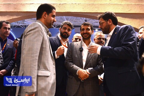 بازدید مدیرعامل شرکت فولادمبارکه از غرفه‌های این گروه در نمایشگاه ایران متافو ۲۰۲۳