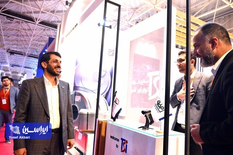 بازدید مدیرعامل شرکت فولادمبارکه از غرفه‌های این گروه در نمایشگاه ایران متافو ۲۰۲۳