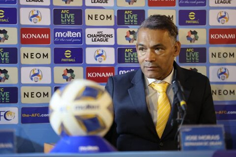 مورایس: سپاهان آماده بود با ۲ بازیکن کمتر هم پیرو شود