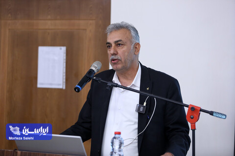 نشست صمیمانه مدیرعامل و معاونین شرکت فولاد مبارکه با مدیران عامل گروه سرمایه‌گذاری توکافولاد