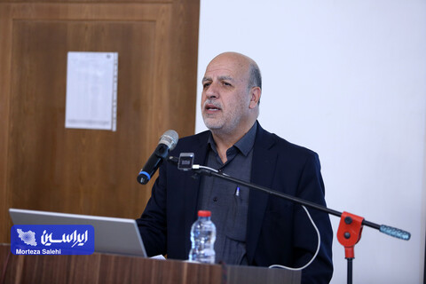 نشست صمیمانه مدیرعامل و معاونین شرکت فولاد مبارکه با مدیران عامل گروه سرمایه‌گذاری توکافولاد